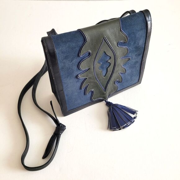 ESCADA vintage crossbody leather purse - Picture 16 of 16